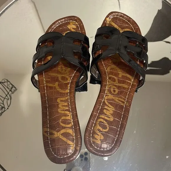 SAM EDELMAN Bay Flat Patent Leather Sandals | black | size 7.5