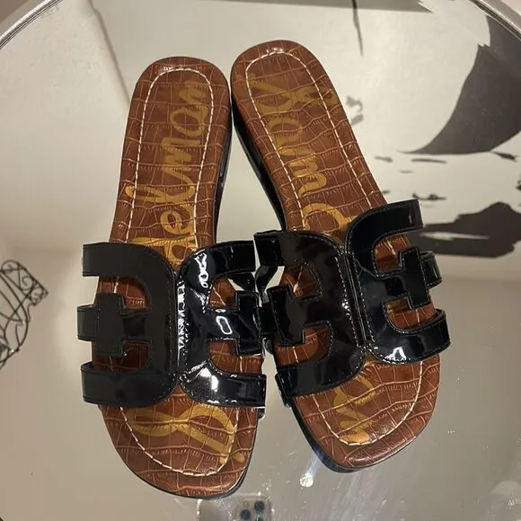 SAM EDELMAN Bay Flat Patent Leather Sandals | black | size 7.5