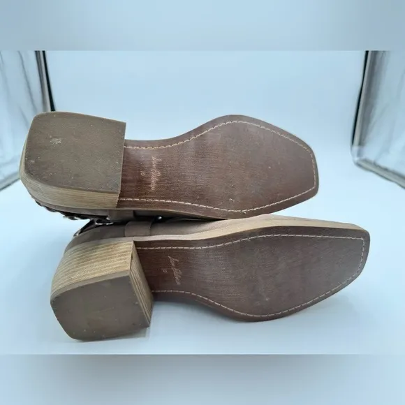 Sam Edelman Bellamie Stacked Heel Squared Toe Pull on Ankle Boots in Deep Taupe
