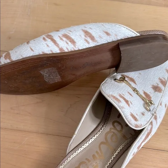Sam Edelman Cream and Brown Leather Loafers with Gold Detail