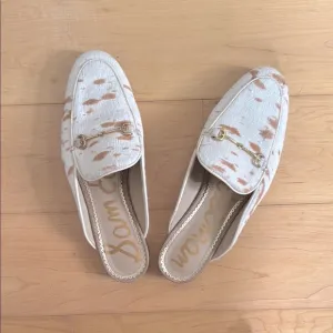 Sam Edelman Cream and Brown Leather Loafers with Gold Detail