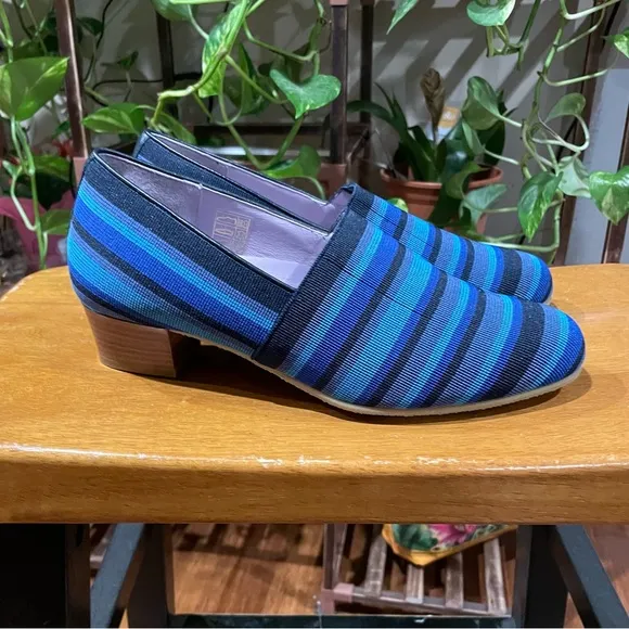 SAS Brenda Blue Kitten Heel Loafer Size 7WW New in Box