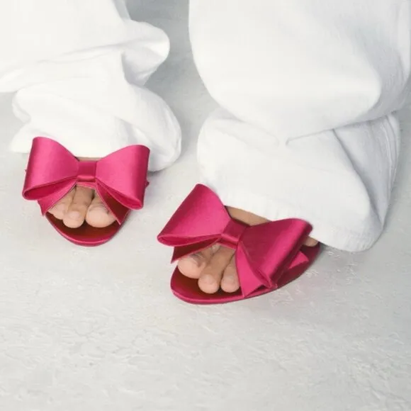 SATIN EFFECT BOW HIGH HEEL SANDALS