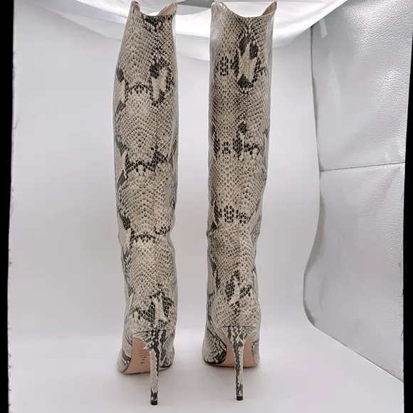 Schultz - women’s Maryana Snakeskin Pattern knee- high Boots beige/ black SZ 7.5
