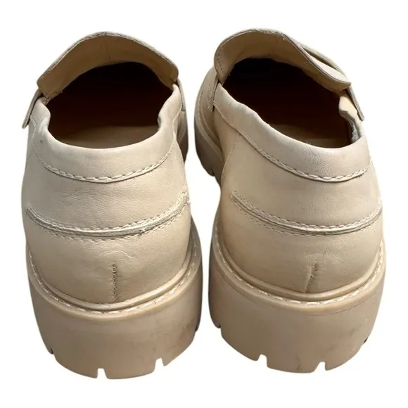 Schutz Christie Weekend Casual Loafers Eggshell Beige Size 8.5 Shoes EUC Slip On