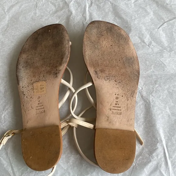 SCHUTZ Lovi Flat in Cream size 9.5 Strappy Leather Sandals