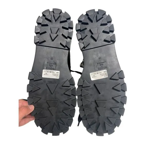 Schutz Sutton Bootie in Black Size 8.5 NIB (Please Read)