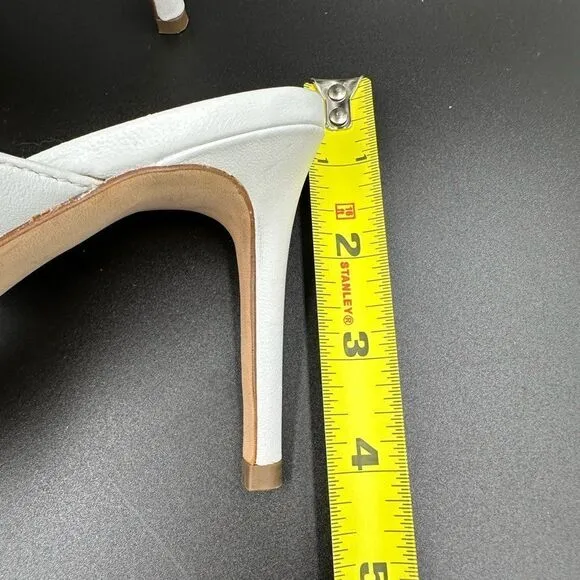 Sexy summer white Ann Taylor sandals- bow detail size 7M EUC genuine leather