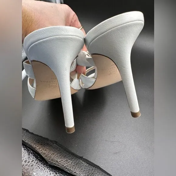 Sexy summer white Ann Taylor sandals- bow detail size 7M EUC genuine leather