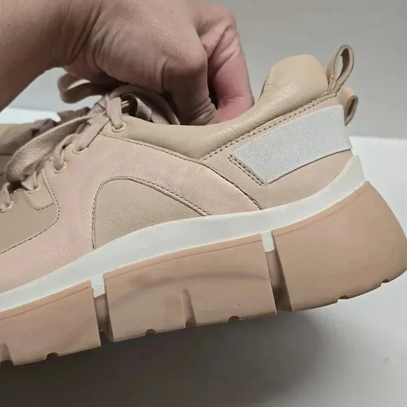 {Seychelles} I'll Be There Blush Leather Sneakers - Size 8