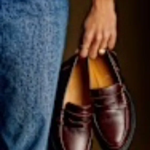 Sezane Albane Loafers  Glossy Burgundy size 9