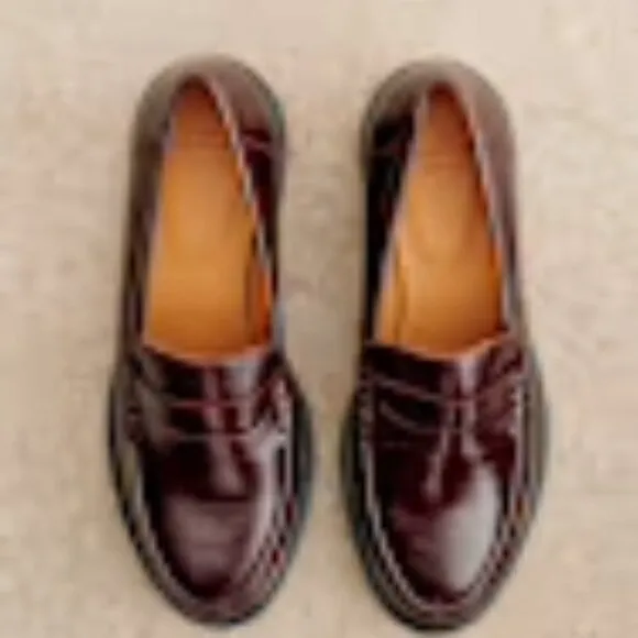 Sezane Albane Loafers  Glossy Burgundy size 9