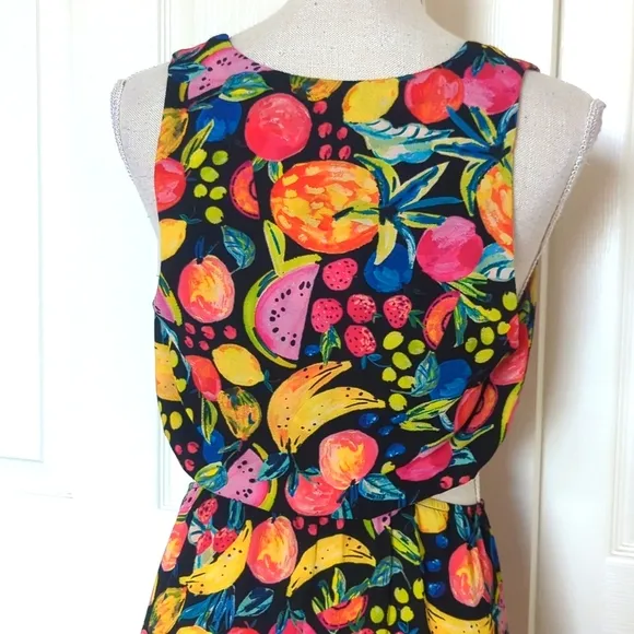 Show Me Your Mumu Tina Maxi Dress in Fruity Tango print