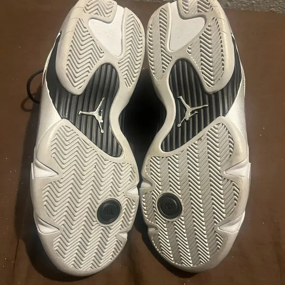 Silver and Black Nike Retro Air Jordan 14 Silver New Authentic Ladies size 9.5