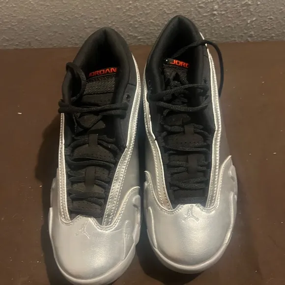 Silver and Black Nike Retro Air Jordan 14 Silver New Authentic Ladies size 9.5
