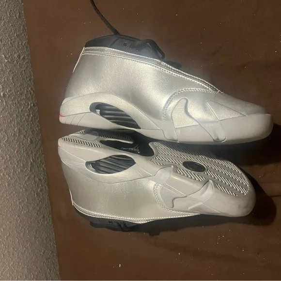 Silver and Black Nike Retro Air Jordan 14 Silver New Authentic Ladies size 9.5