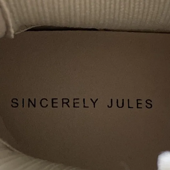 Sincerely Jules &quot;NEW&quot; Y2K Faux Suede Retro Chunky Heel Platform Lug Sole Boots 9