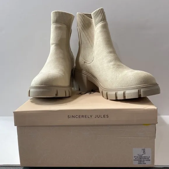 Sincerely Jules &quot;NEW&quot; Y2K Faux Suede Retro Chunky Heel Platform Lug Sole Boots 9