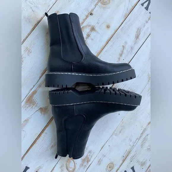 SINCERELY JULES Hola 2 Slip-On Chelsea Ankle Boots, Black leather sz 7.5 NWOB