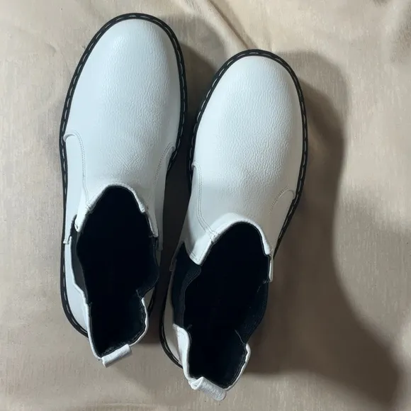 Sincerely Jules Platform Hippie White Leather Slip on Boots Size 7.5-New