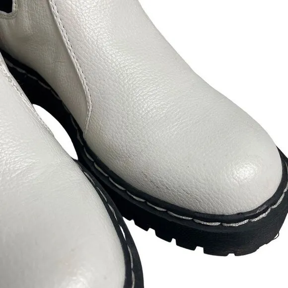 Sincerely Jules White Slip on Hippie Chelsea Boots Size 6