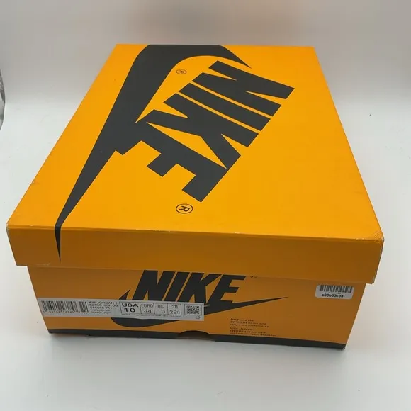 Size 10 - Jordan 1 Retro OG High Yellow Toe (555088-711)
