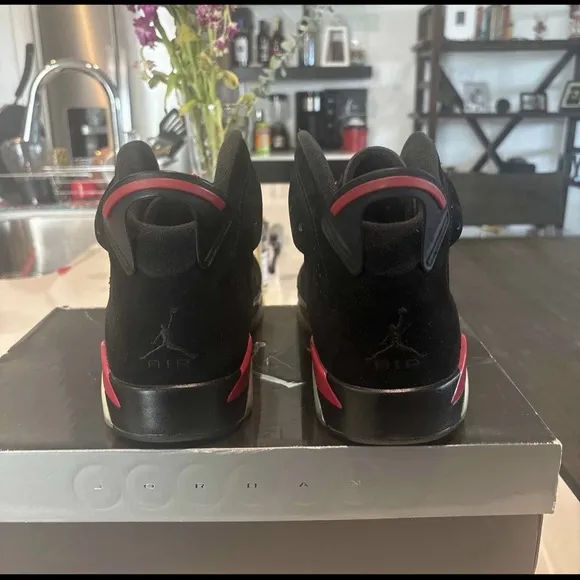 Size 10.5 - Air Jordan 6 Retro 2010 Varsity Red