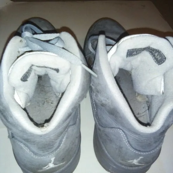 Size 12 -Nike Air  Jordan 5 Retro Wolf Grey 2011