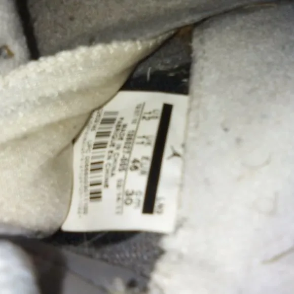 Size 12 -Nike Air  Jordan 5 Retro Wolf Grey 2011