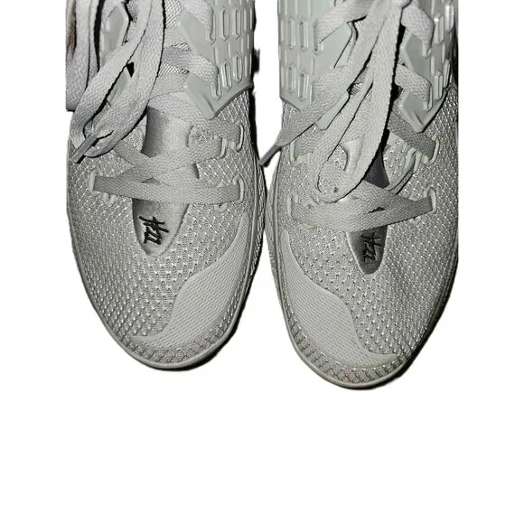Size 15 Nike Kyrie Low 2 Wolf Grey Lace Up Sneakers Mens