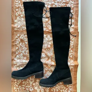 Size 7 Stuart Weitzman Midland 54653 black stretch suede over the knee  boots