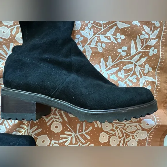 Size 7 Stuart Weitzman Midland 54653 black stretch suede over the knee  boots