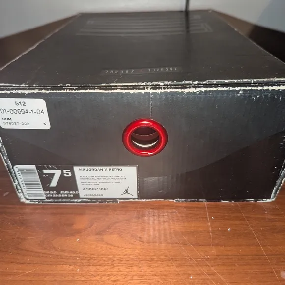 Size 7.5- Jordan 11 Retro 72-10 2015