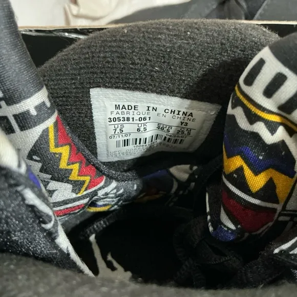 Size 7.5 - Jordan 8 Retro Mid Playoff