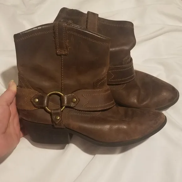 size 9 - Mossimo Brown Leather Boots