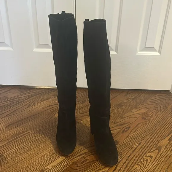 Size 9 Sam Edelman knee high faux suede boots. Black