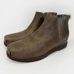 Skechers BOBS Chill‎ Wedge Cruising Altitude Slip On Bootie 9 Taupe New