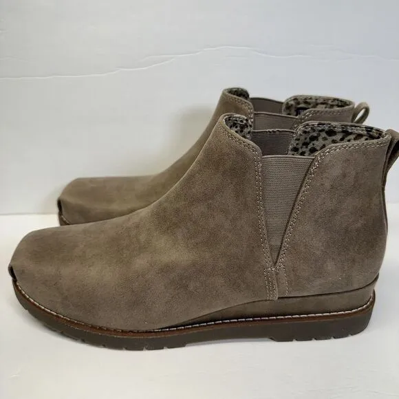 Skechers BOBS Chill‎ Wedge Cruising Altitude Slip On Bootie 9 Taupe New