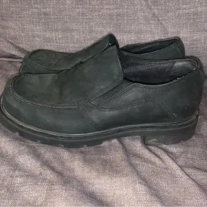 Skechers Men's Casual leather slip on Loafers Sz 10.5