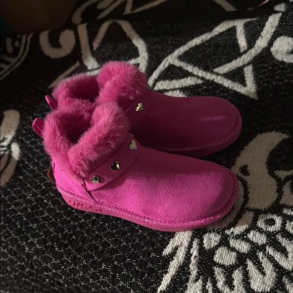 Skechers Pink Fuzzy Boots Slip-On Suede