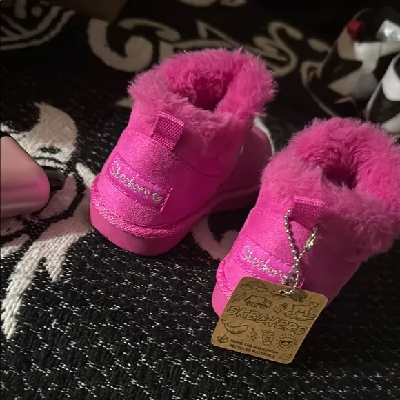 Skechers Pink Fuzzy Boots Slip-On Suede