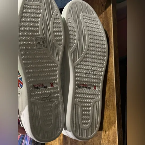 Skechers White Sneakers with Classic Design and Iconic Rolling Stones Logo 10.5