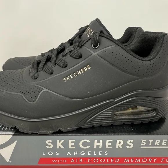 Skechers Woman’s Black Wedge Sneakers Uno - Stand on Air size 8