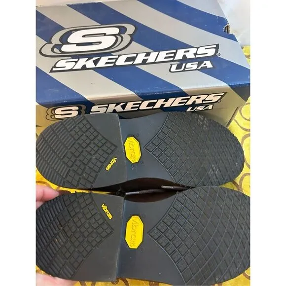 Skechers leather loafers brown laces 10.5D Wides Vibram soles slip Resistance