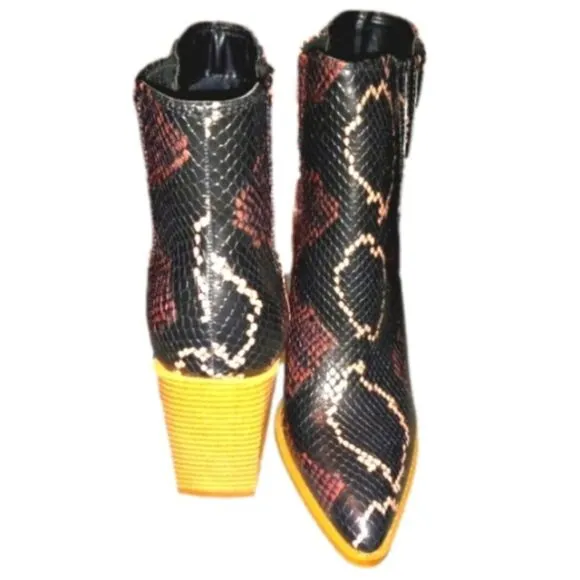 SNAKE SKIN MULTICOLOR BEAUTIFUL LADIES BOOTS SZ 6