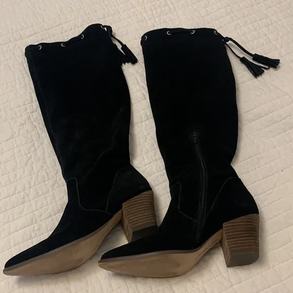 SOLE SOCIETY Aresa knee high suede boots tassel detail on back black size 7