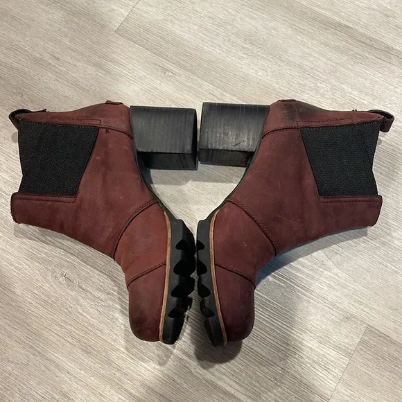 Sorel Addington Chelsea Redwood Waterproof Boots Ankle Sz 8 Heel