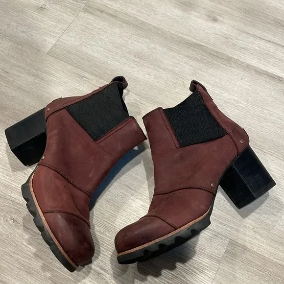 Sorel Addington Chelsea Redwood Waterproof Boots Ankle Sz 8 Heel