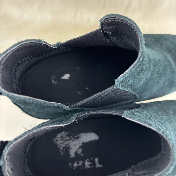 Sorel Black Ankle Suede Wedges Boots size 6.5 Woman