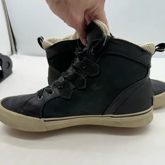 Sorel Caribou Storm Mens 12 Waterproof Ankle Boots Shoes Leather Lined Winter